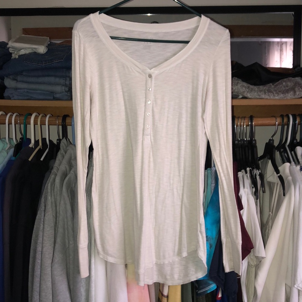 Aerie long sleeve shirt